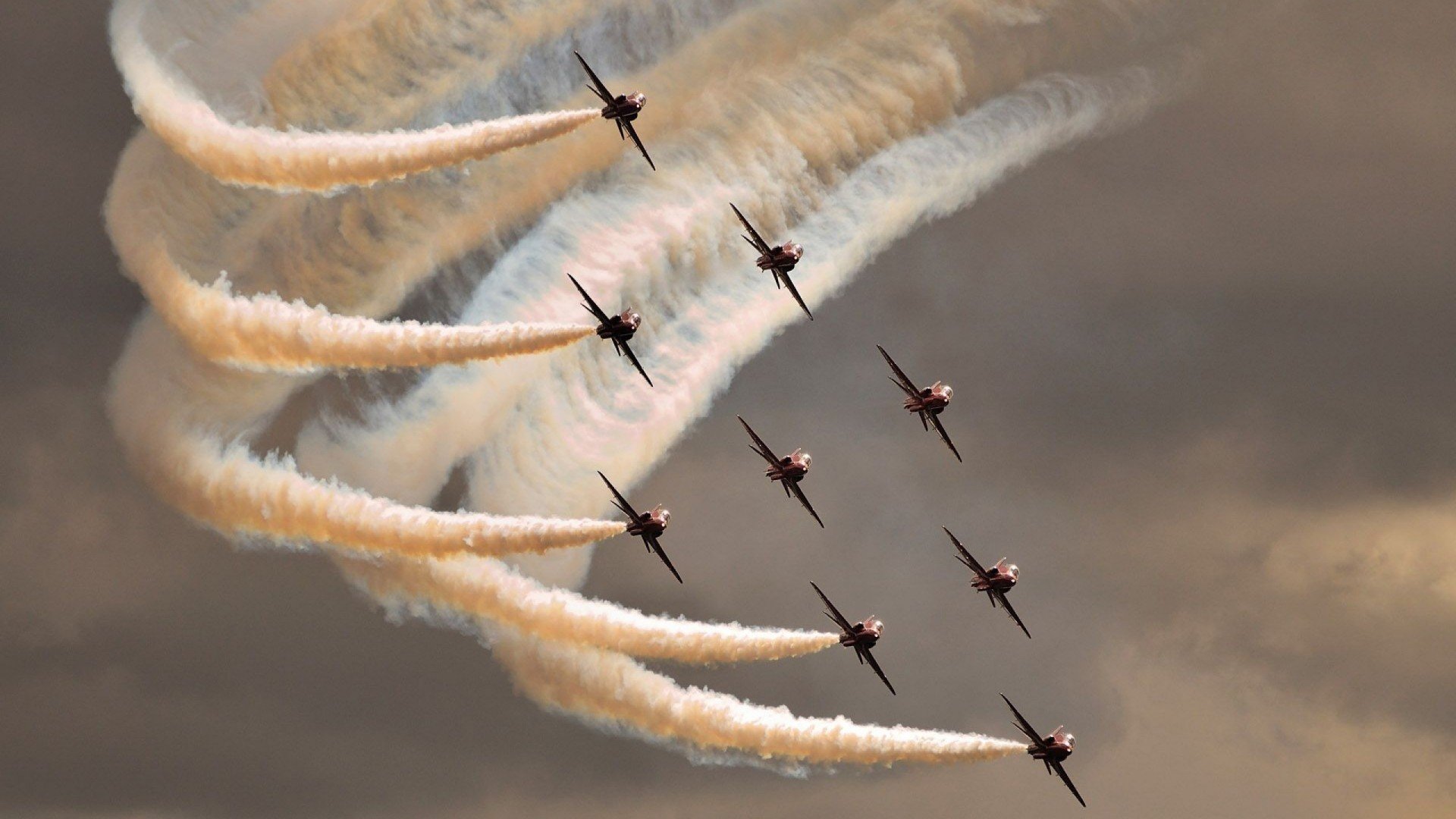 葡萄牙马术协会建立马术运动伤害预防中心，保障运动员安全。，葡萄牙马车博物馆