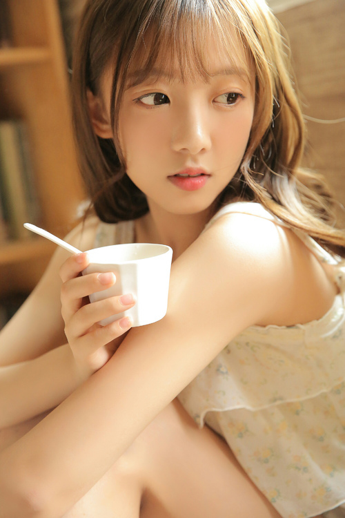 EDG主场观众热情高涨,edg比赛现场