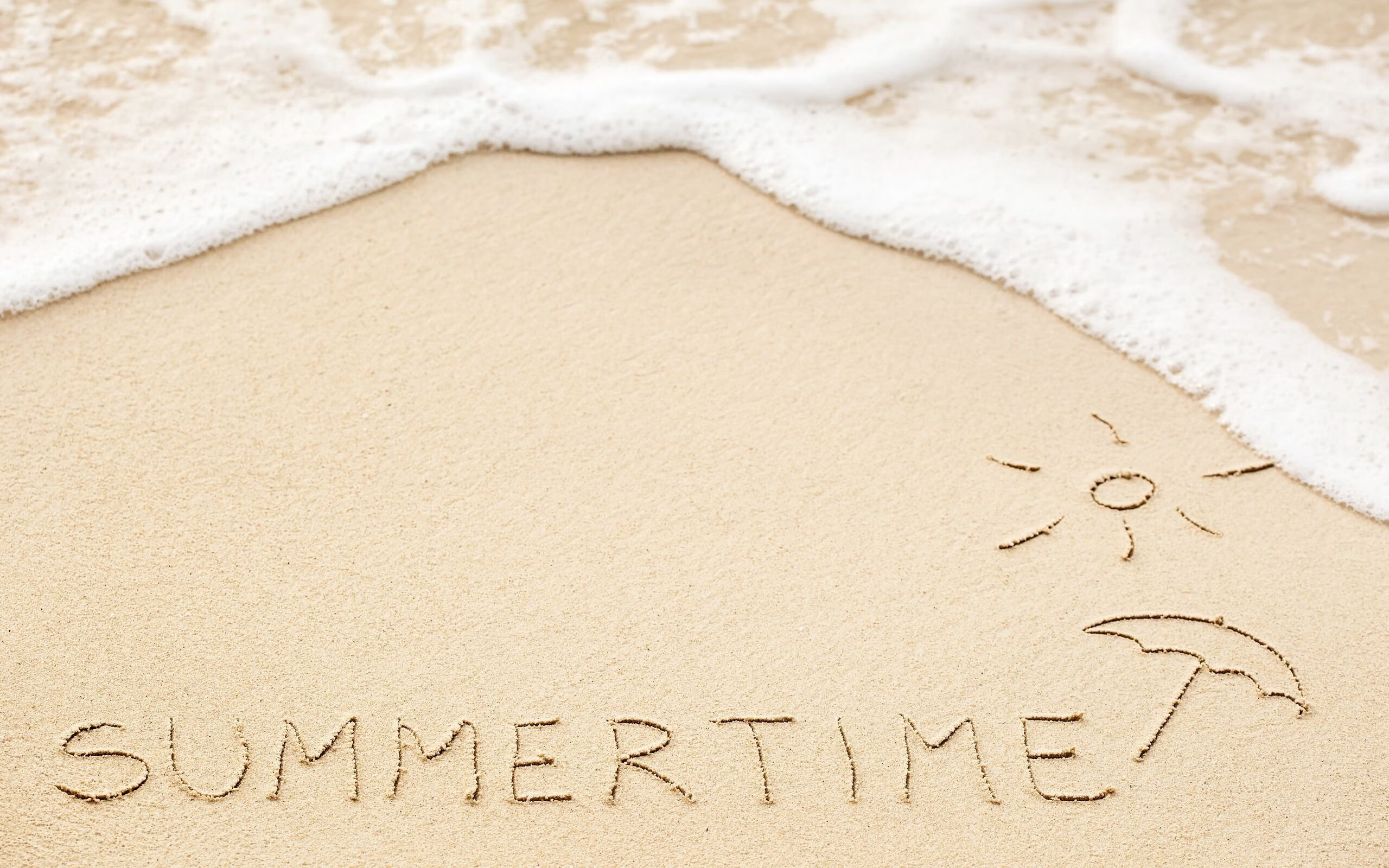 利雅得新月锋线火力无人能挡,利雅得新月球衣品牌