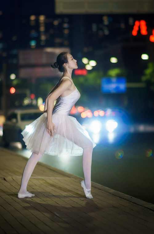 德甲激情反击:速度与力量的极致碰撞!,德甲 打架