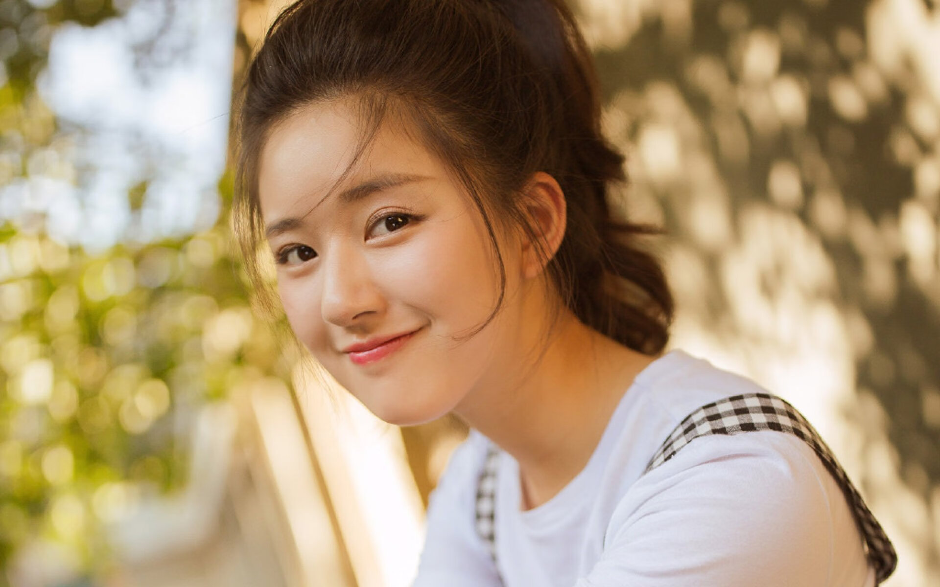 未来足球:虚拟场馆与增强现实结合,打造沉浸式体验,未来足球app