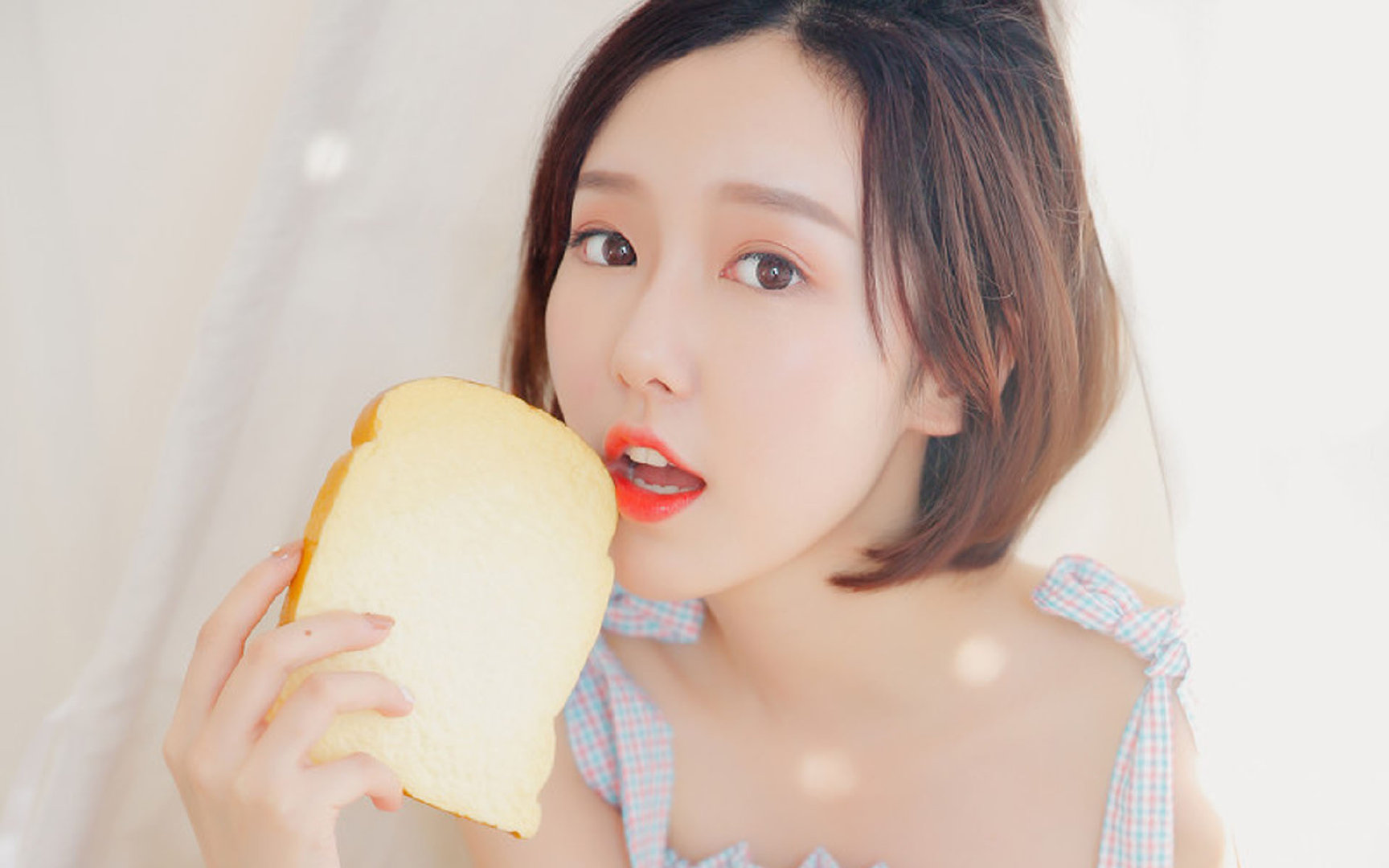 男子橄榄球收视与门票仍占主导,男子橄榄球队