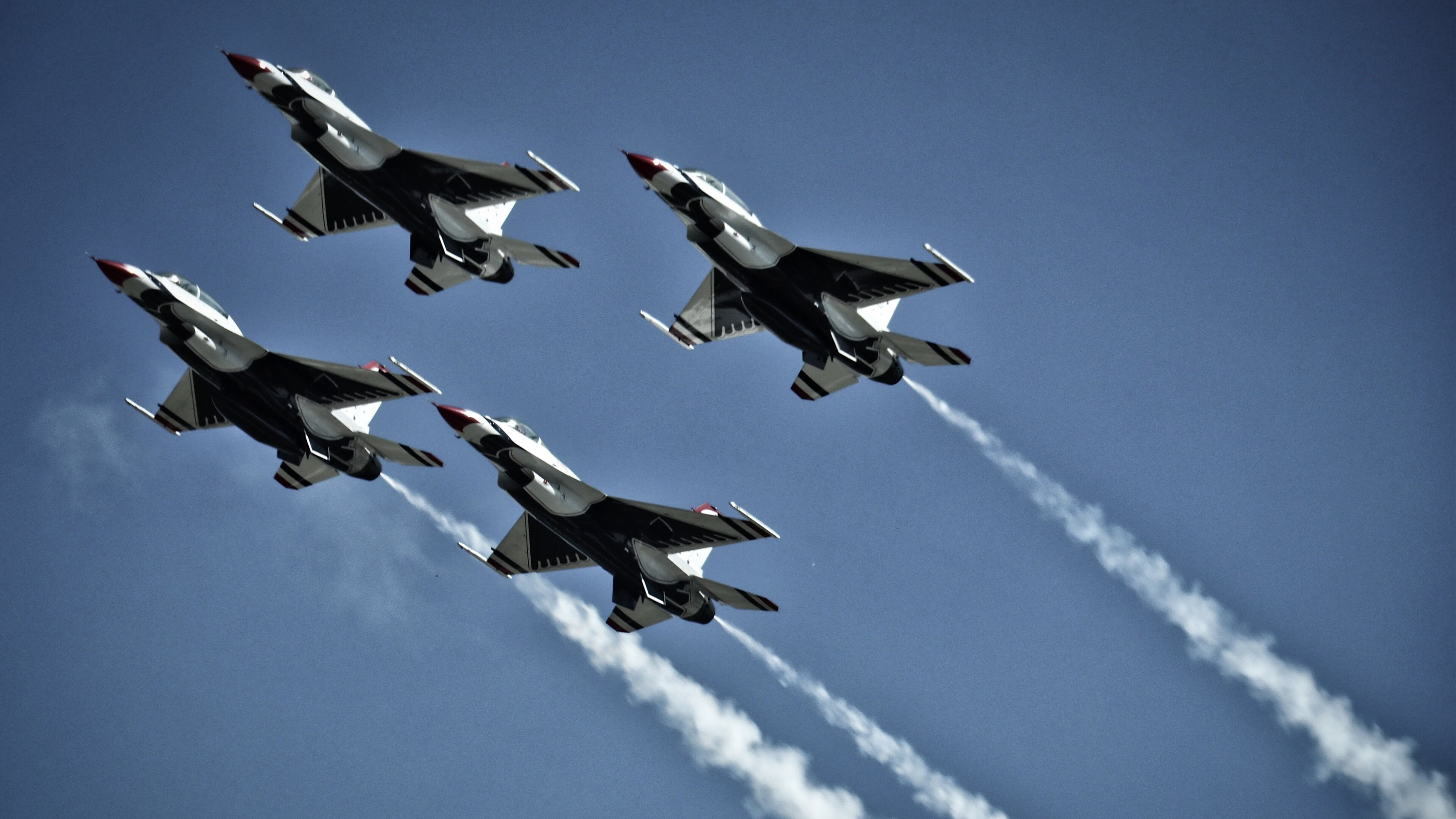 荷兰队在欧洲预选赛中表现亮眼,稳步晋级